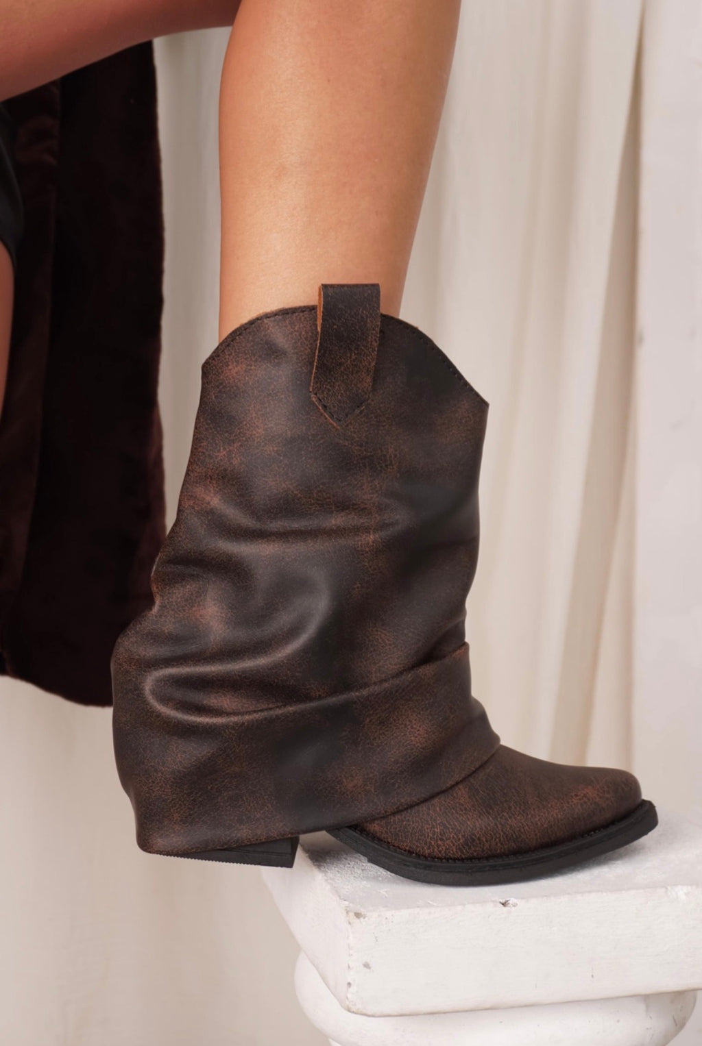 BECCA FUME CHOCO