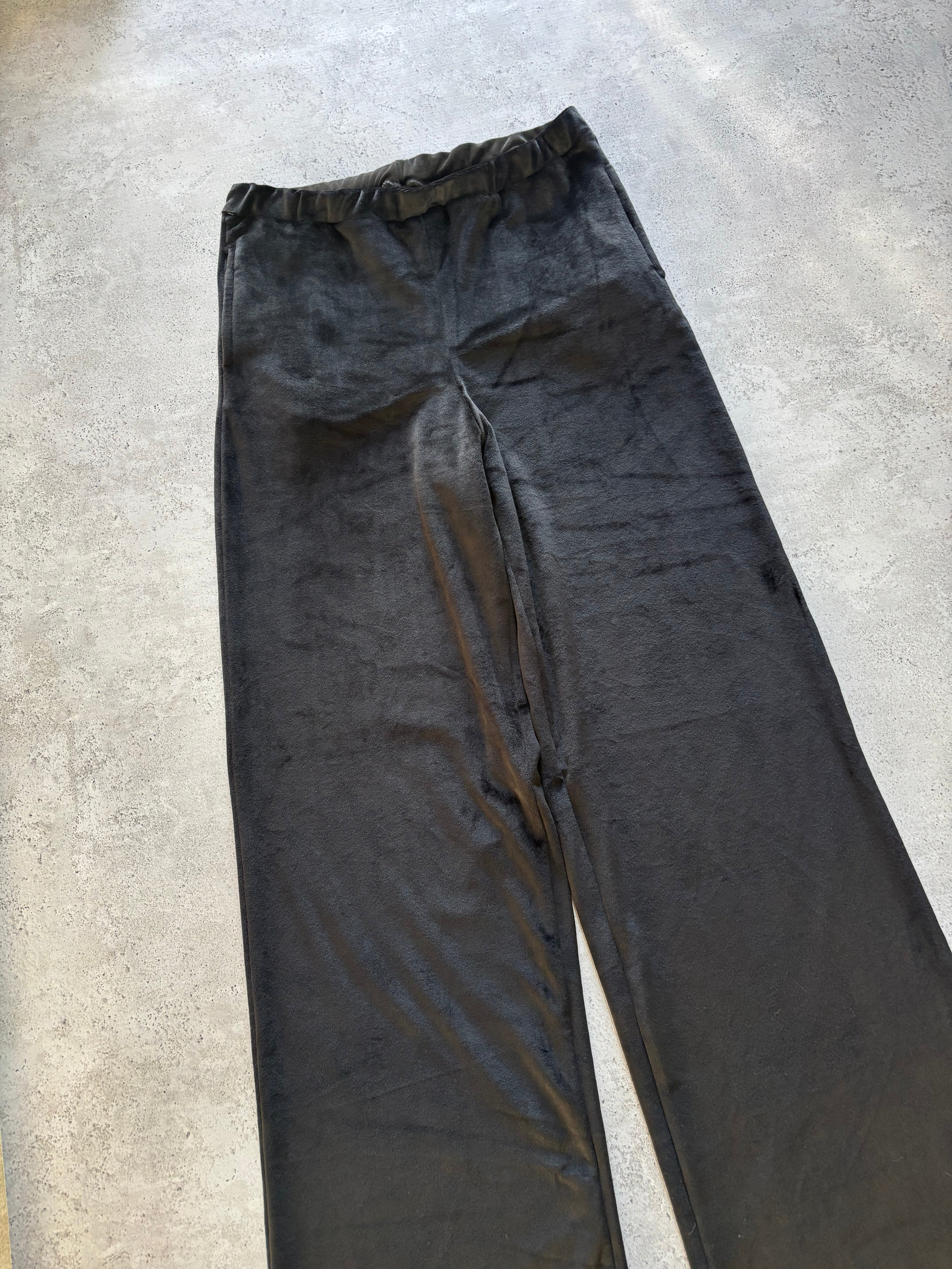PANTALÓN PLUSH NEGRO