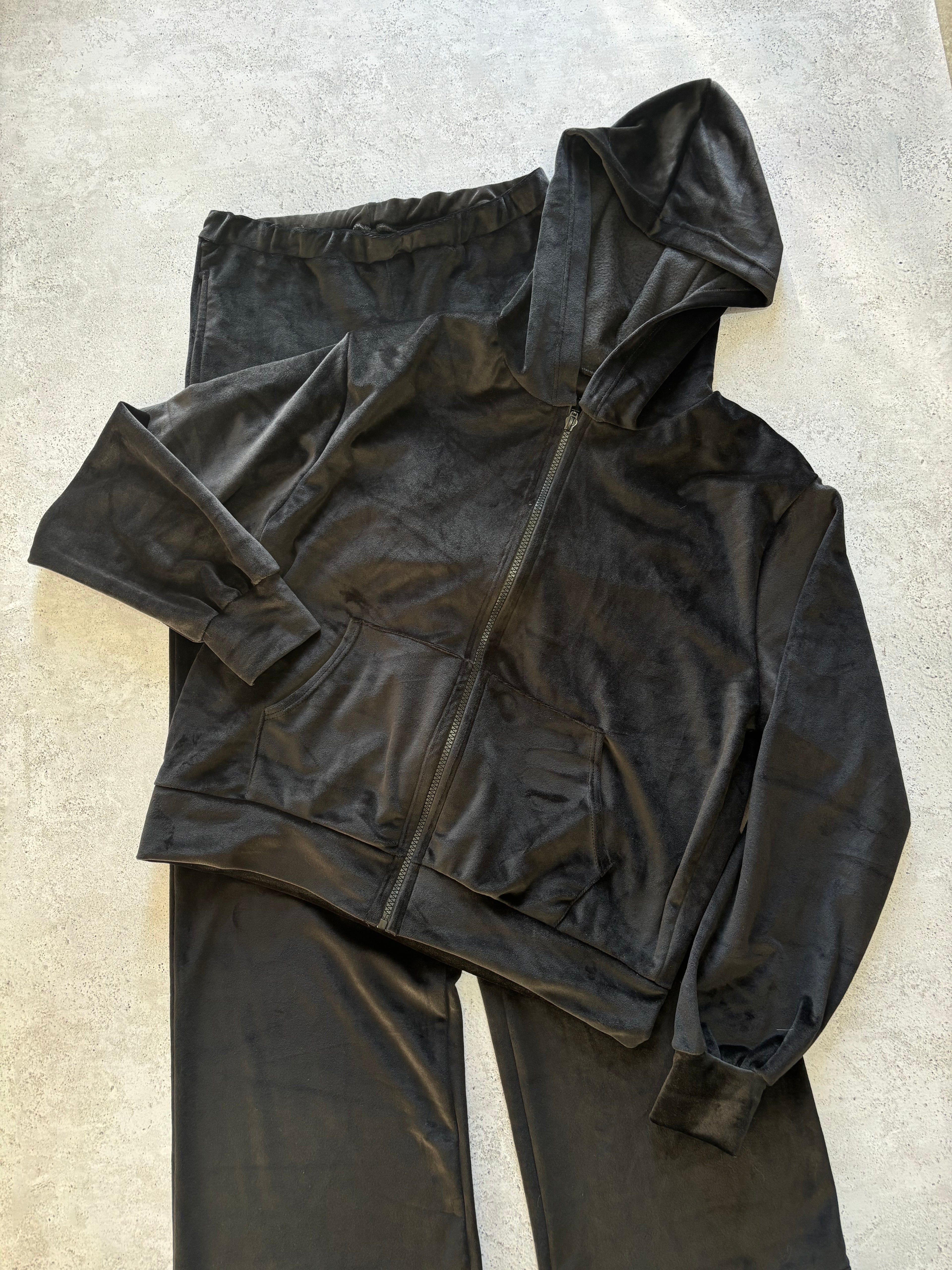 CAMPERA PLUSH negra