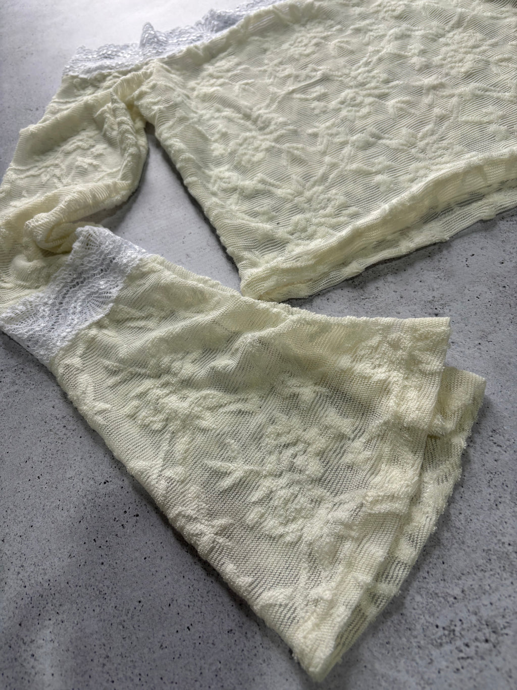 TOP CREMA encaje Promo