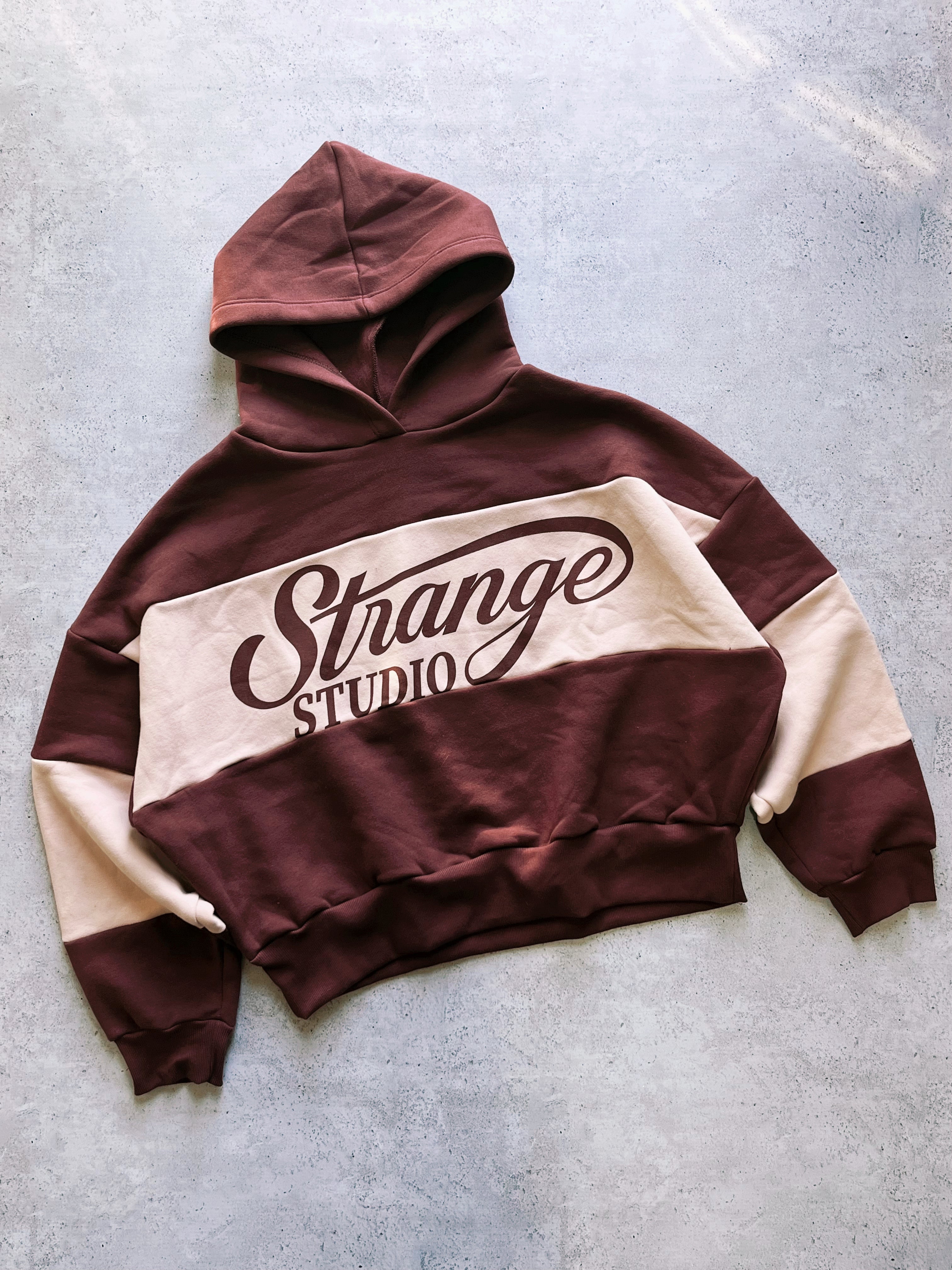Buzo Boxy STRANGE